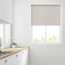 Load image into Gallery viewer, Buzzy Bee Daylight Roller Blind
